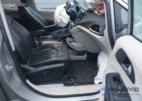 2018 Chrysler Pacifica Limited из США, поврежденный, VIN 2C4RC1GG6JR276097